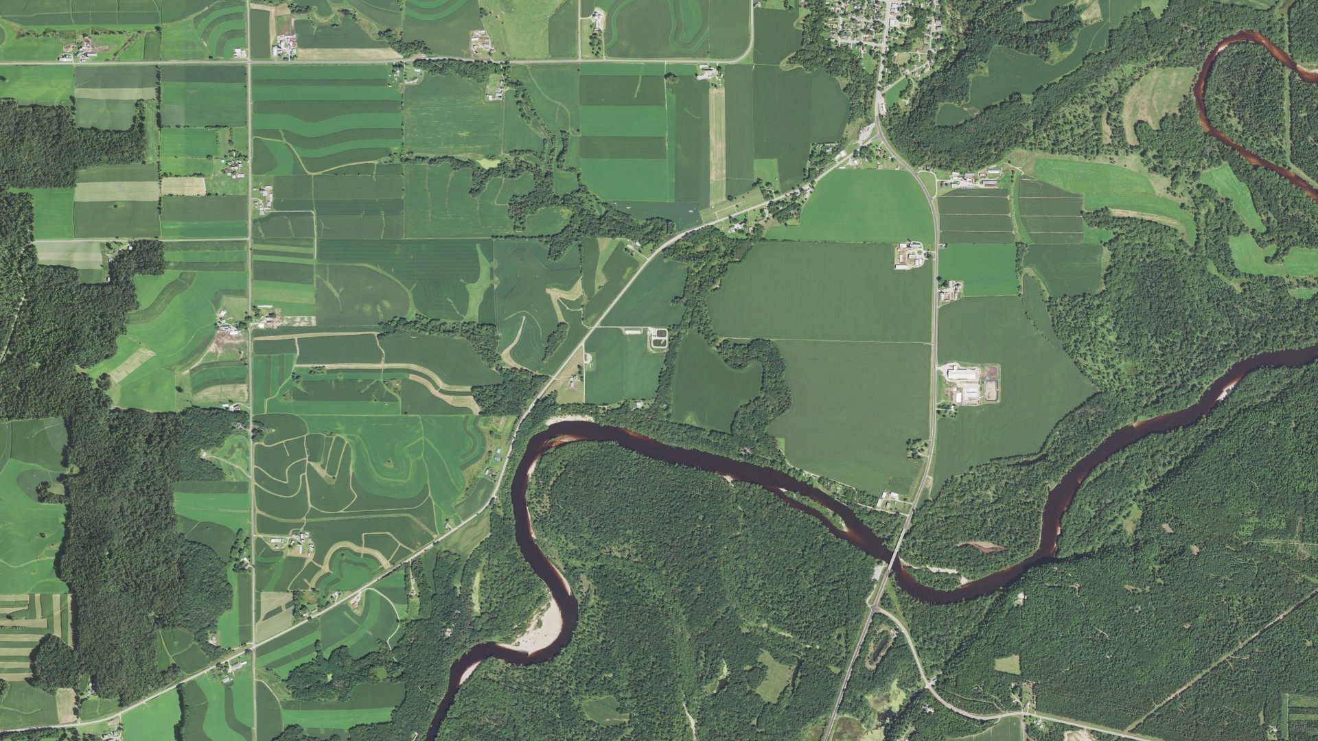 Natural-color aerial photograph of land around Melrose, Wisconsin