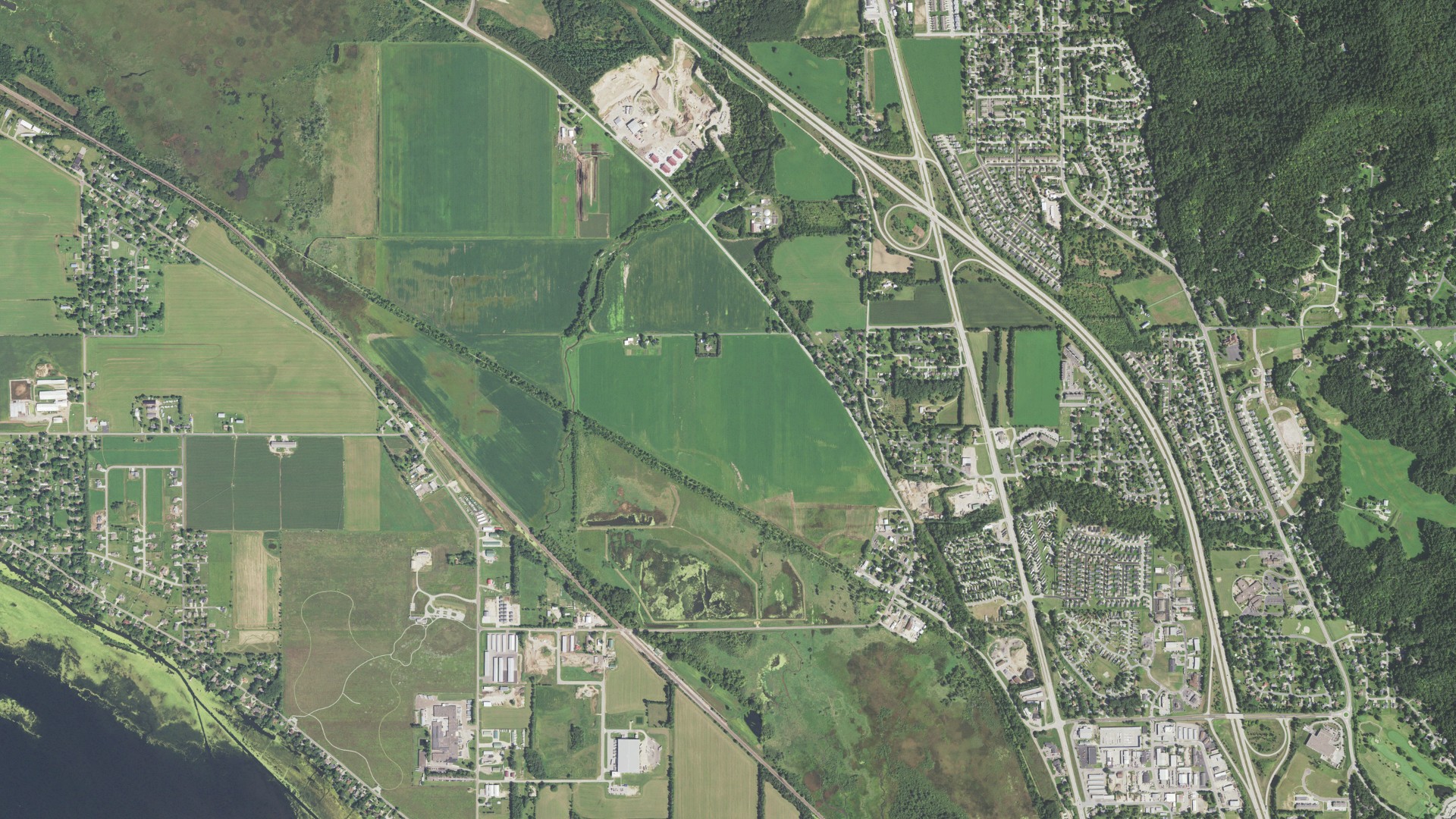 Aerial view of land around Onalaska, Wisconsin