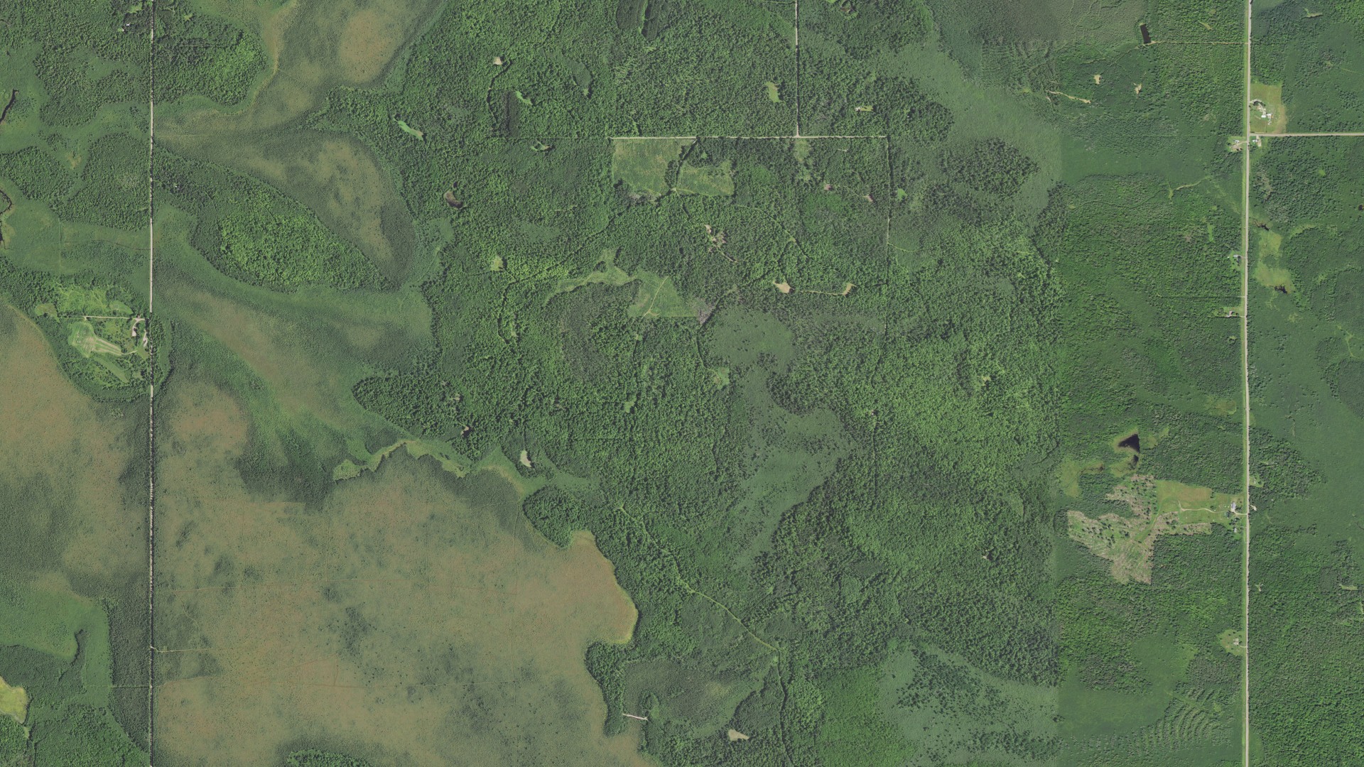 Natural-color aerial photograph of land around Bradley, Wisconsin