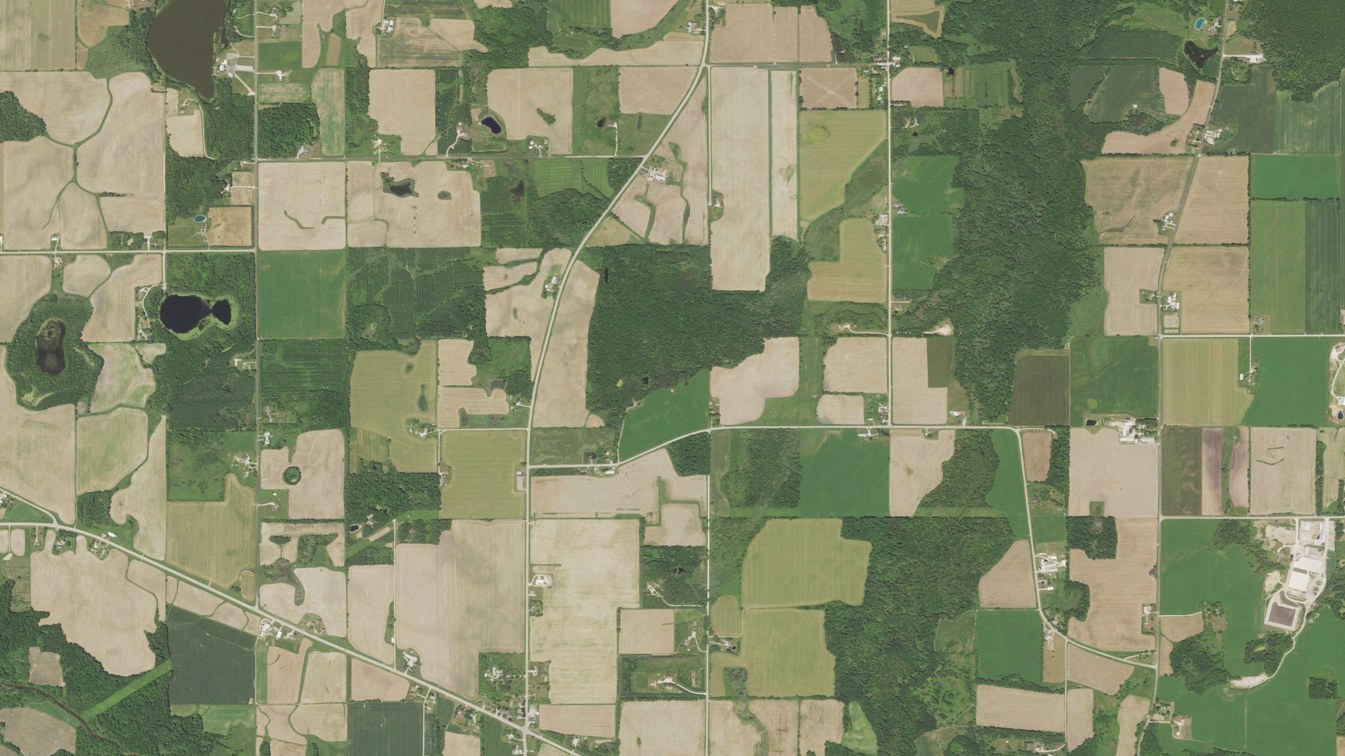 Natural-color aerial photograph of land around Gibson, Wisconsin