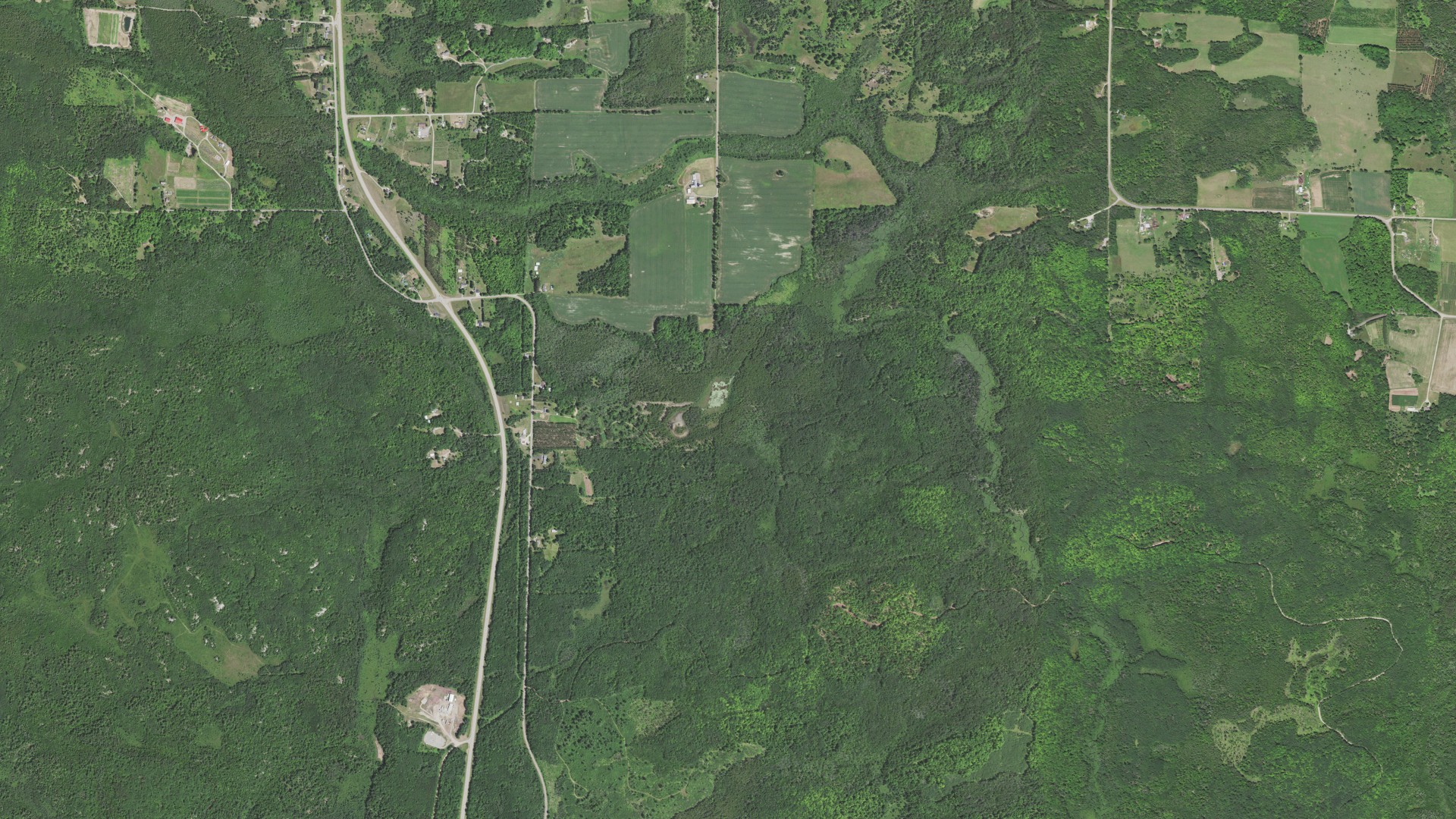 Aerial view of land around Niagara, Wisconsin