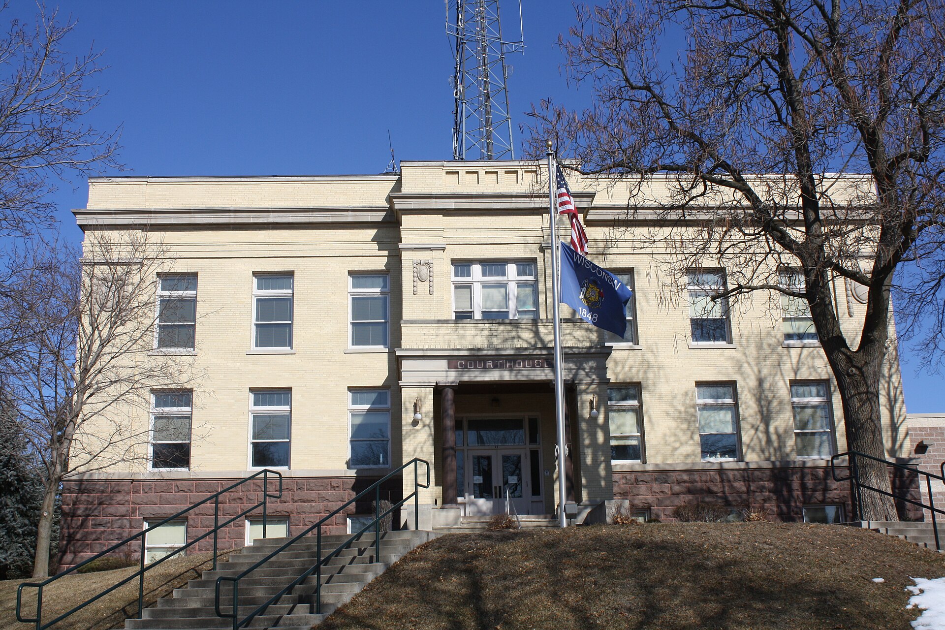 The w:Marquette County, Wisconsin courthouse, listed on the National Register of Historic Places as the w:Marquette County Courthouse and Marquette County Sheriff's Office and Jail.