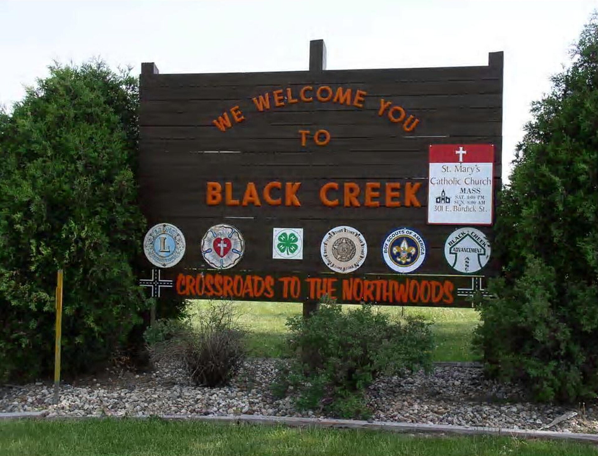 Village welcome signage for Black Creek, Wisconsin. Replaced in 2017.