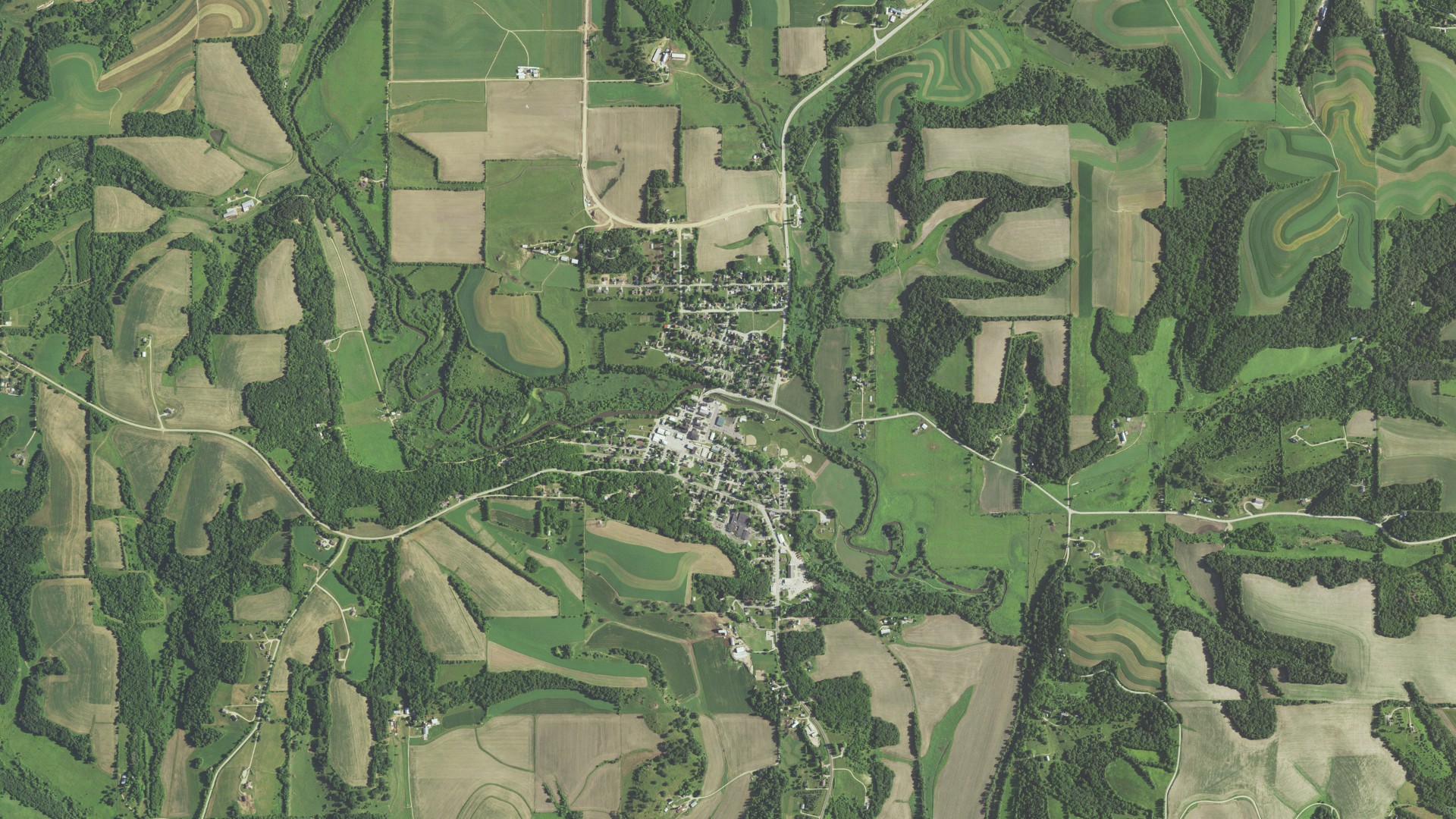 Natural-color aerial photograph of land around Blanchardville, Wisconsin