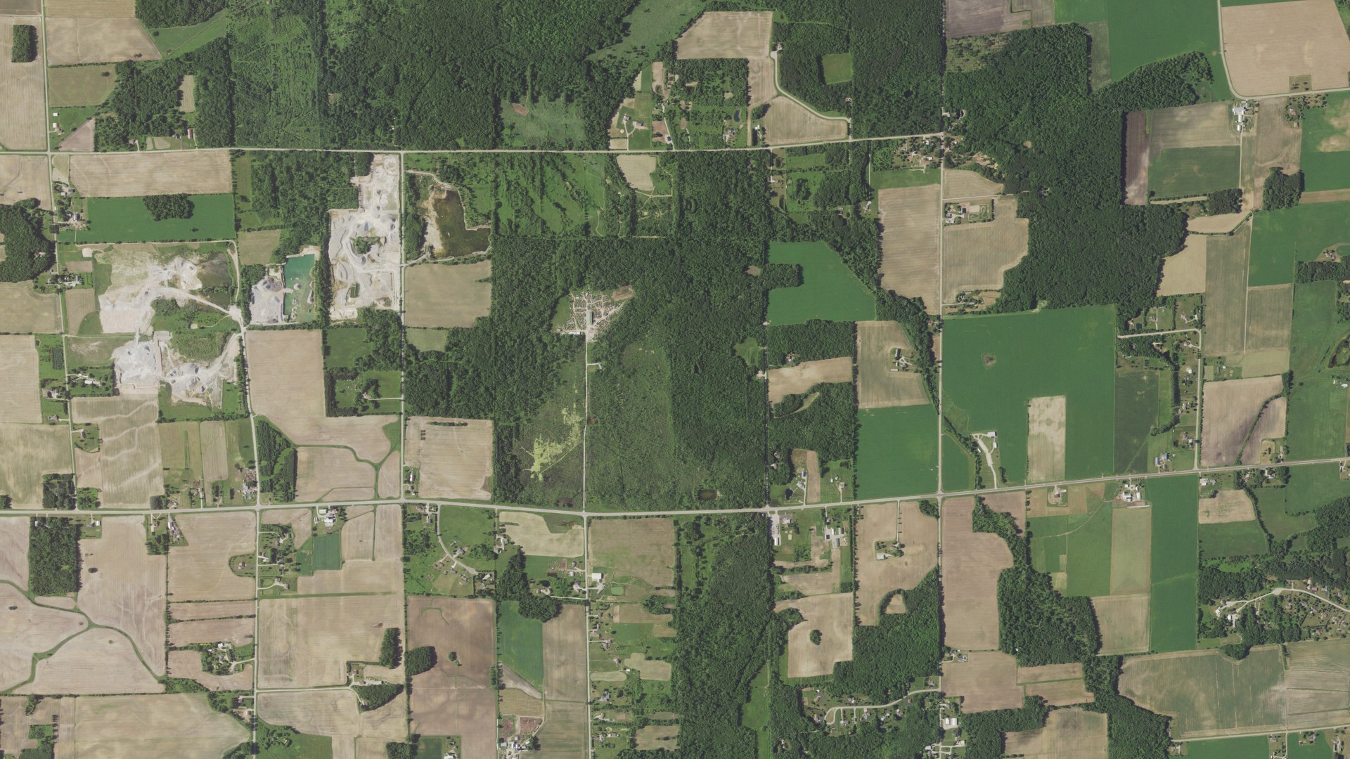 Natural-color aerial photograph of land around Chase, Wisconsin