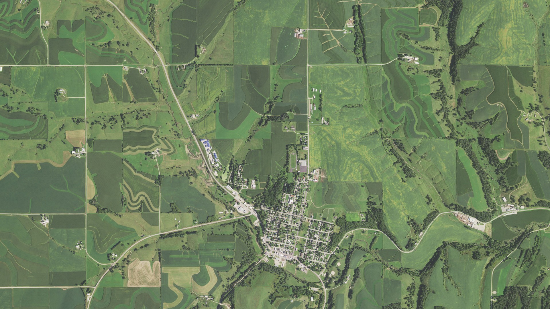 Natural-color aerial photograph of land around Bloomington, Wisconsin
