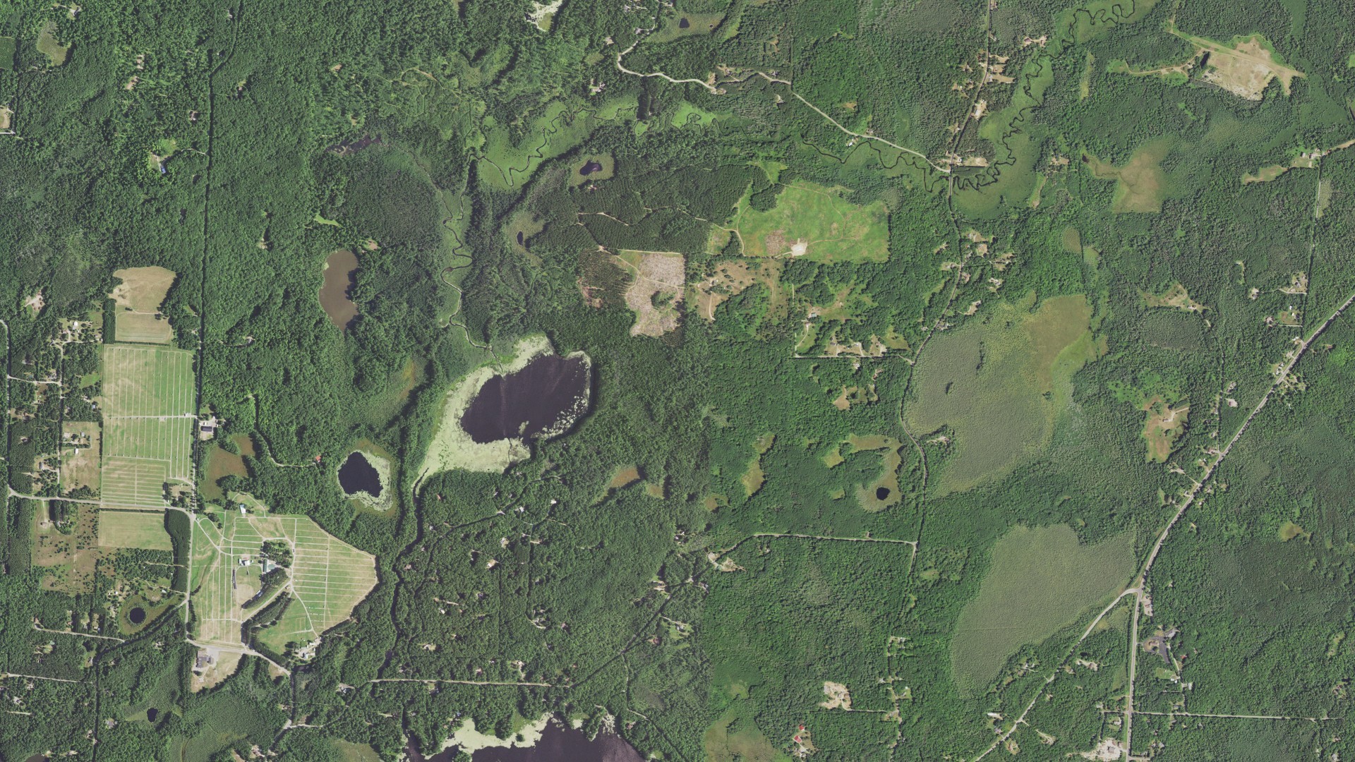 Aerial view of land around Pine Lake, Wisconsin