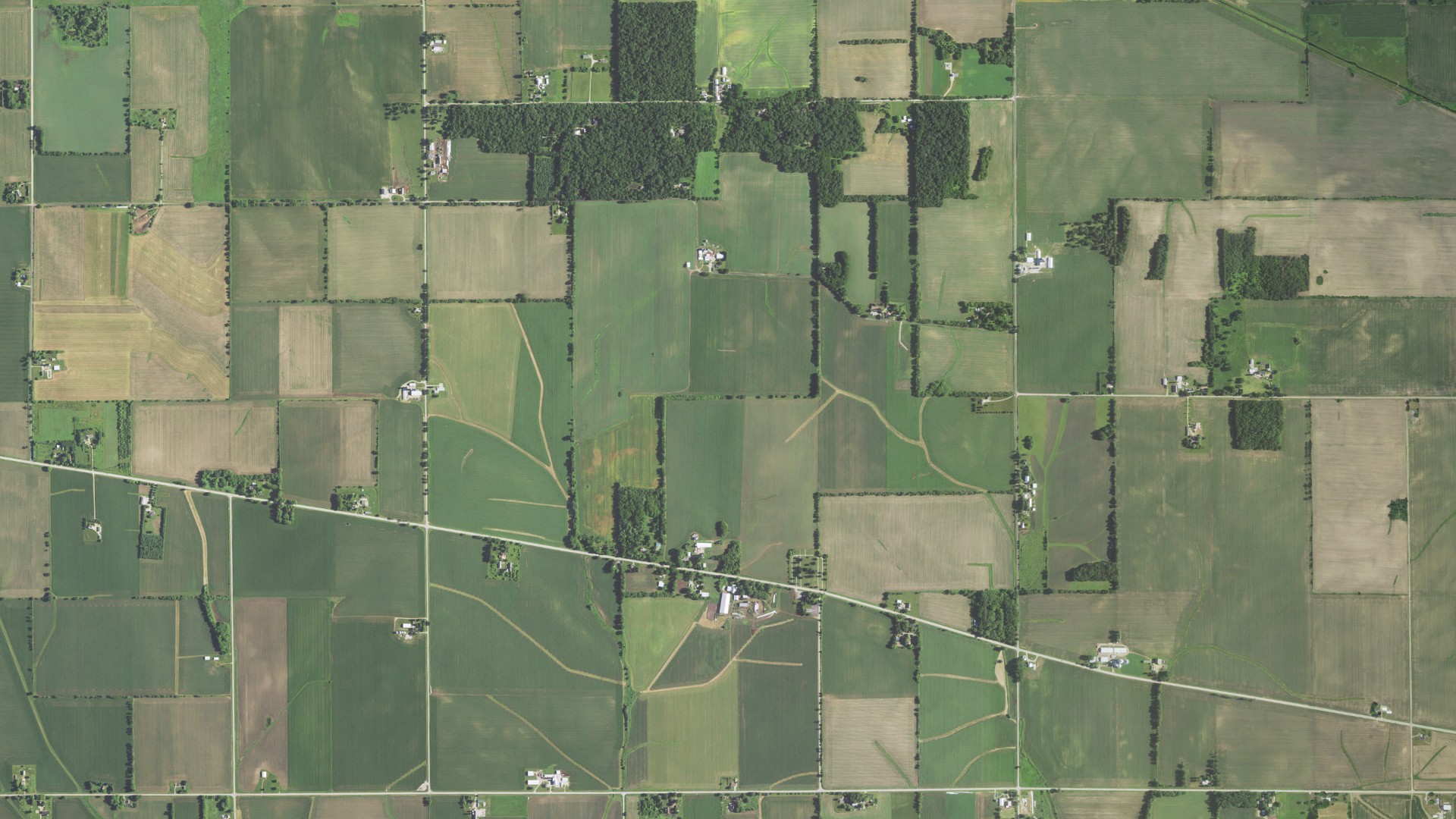 Natural-color aerial photograph of land around Center, Wisconsin