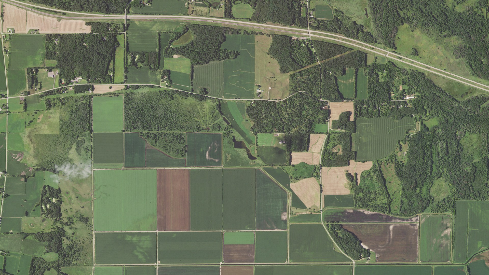 Natural-color aerial photograph of land around Fairfield, Wisconsin