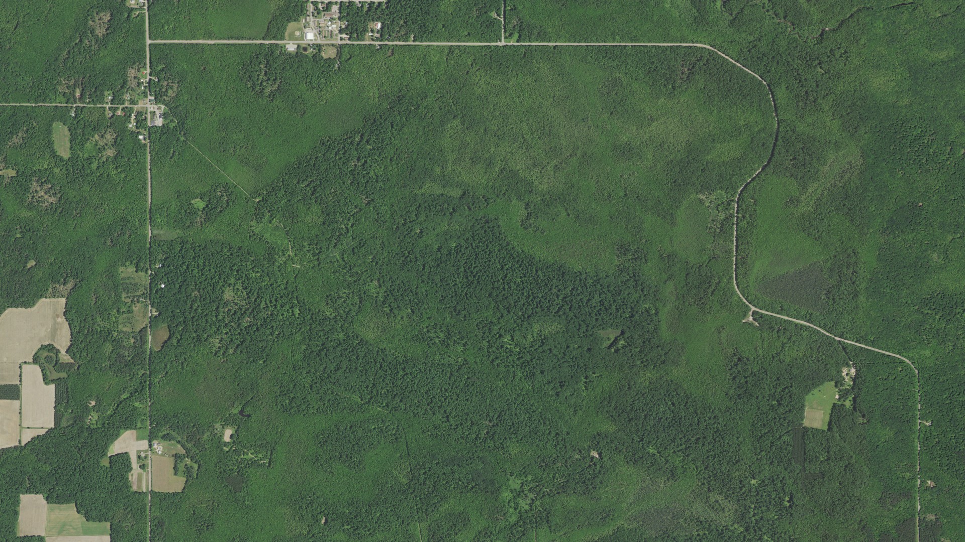 Natural-color aerial photograph of land around Bartelme, Wisconsin