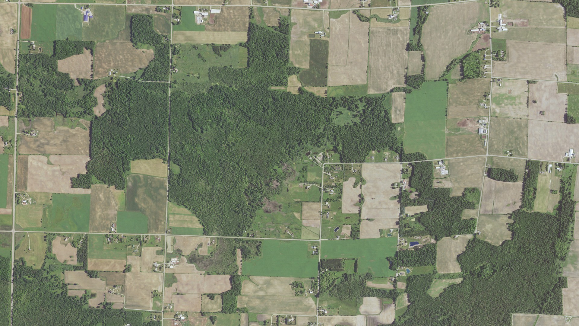 Aerial view of land around Lessor, Wisconsin