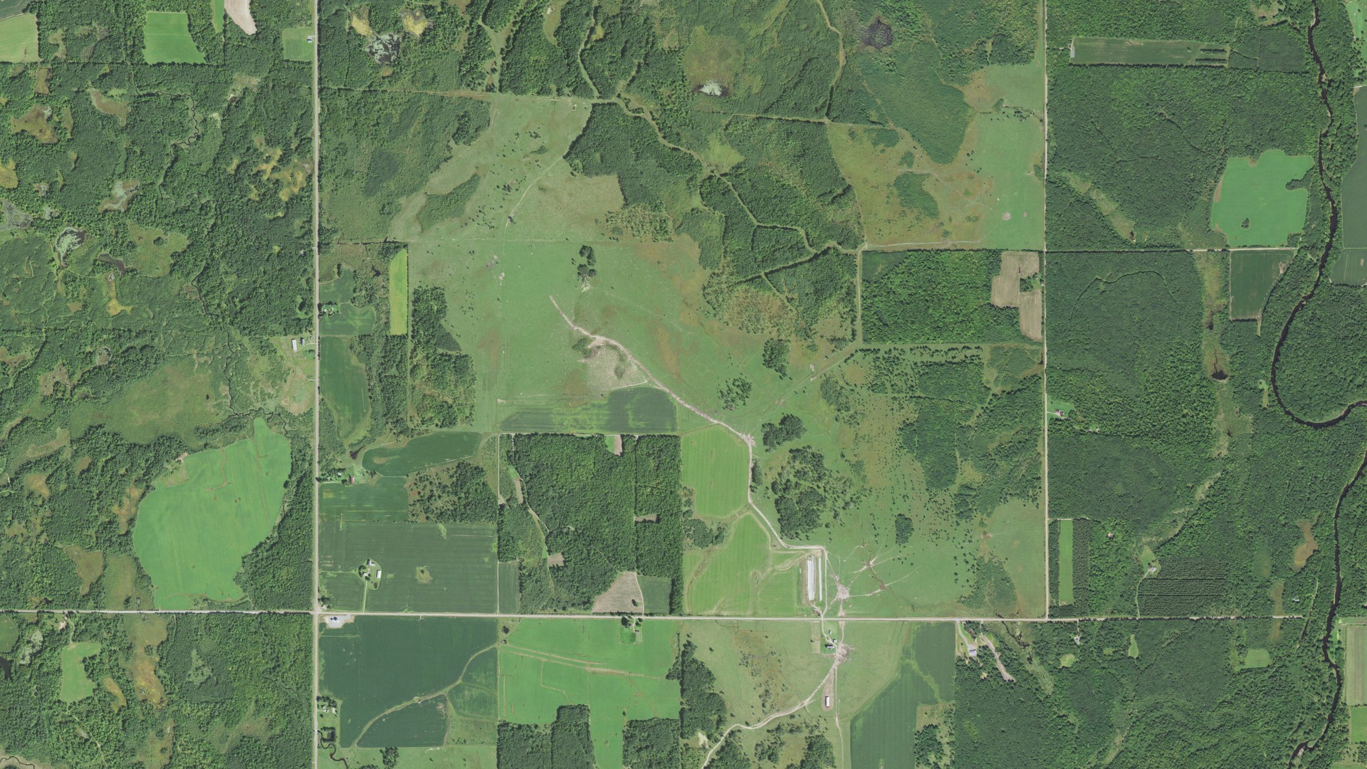 Aerial view of land around Maplehurst, Wisconsin