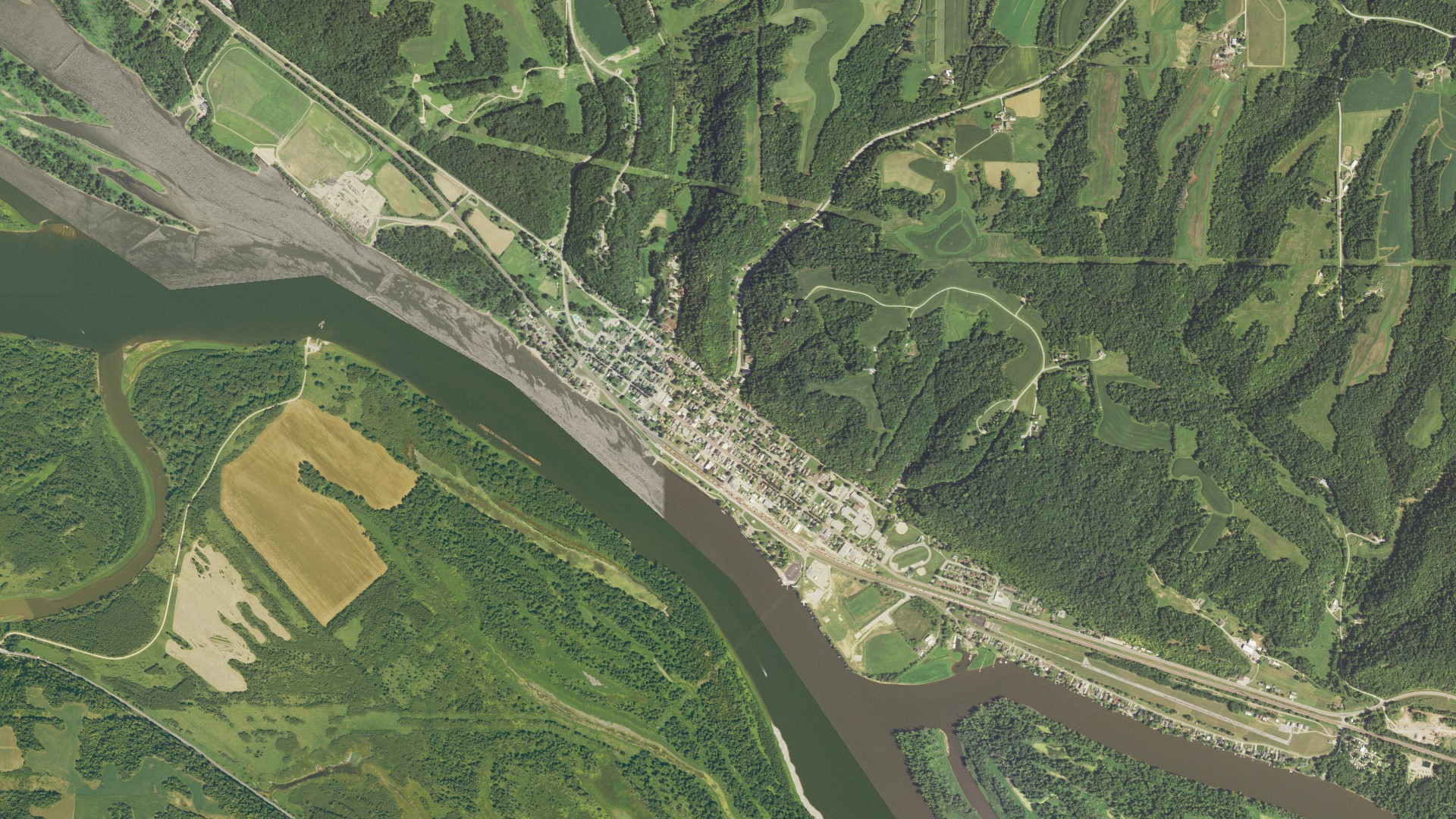 Aerial view of land around Cassville, Wisconsin