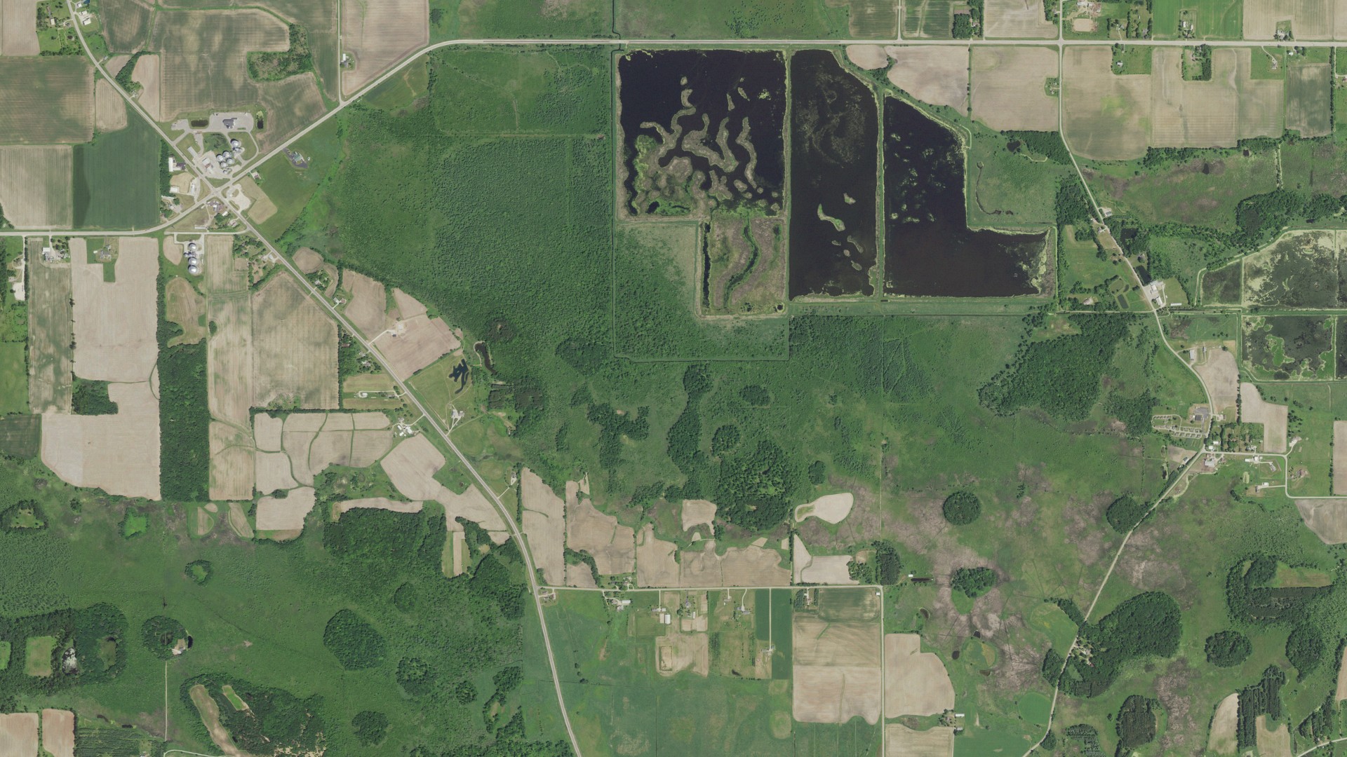 Aerial view of land around Aurora, Wisconsin