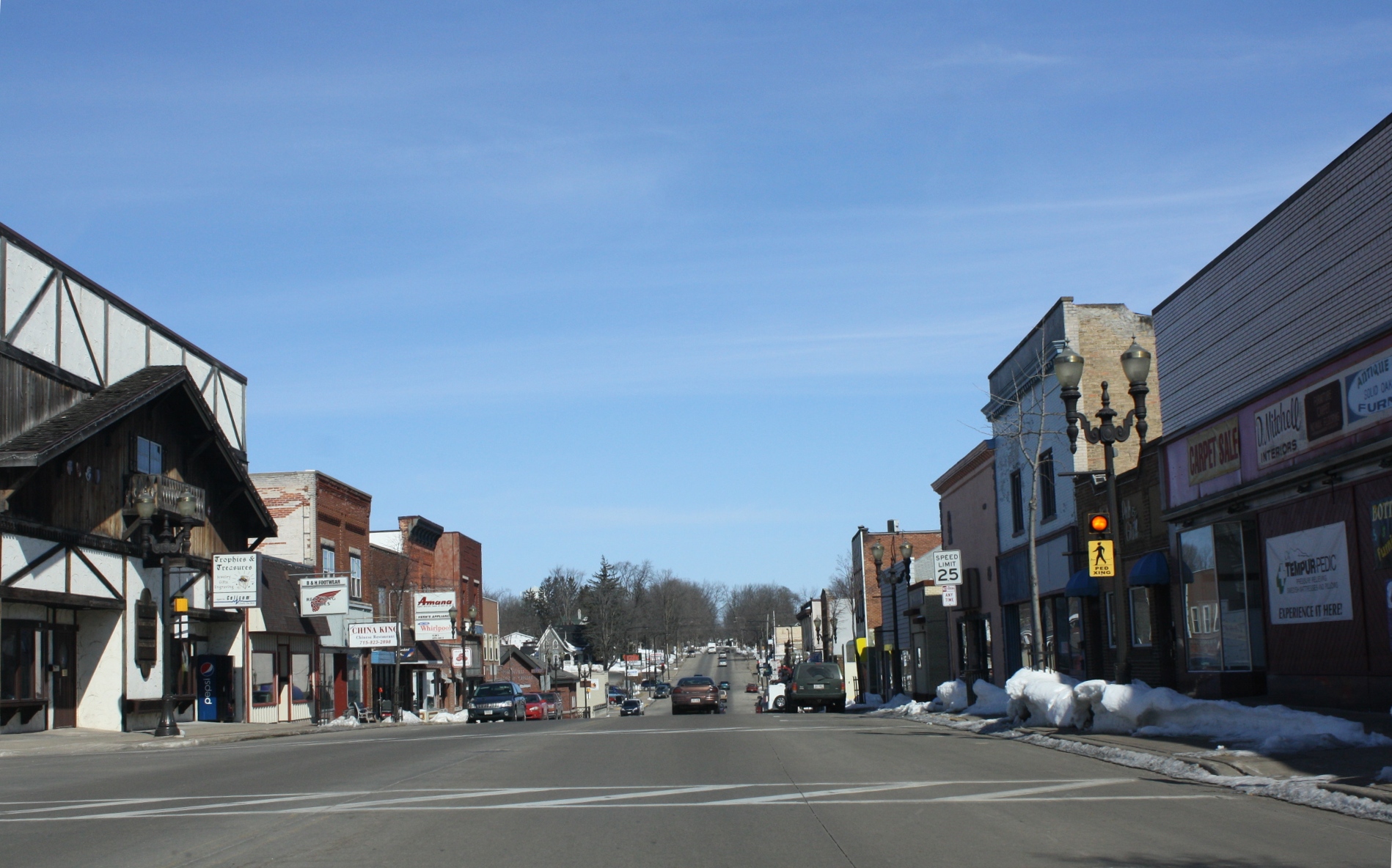 Looking south at downtown w:Clintonville, Wisconsin. This file was uploaded with Commonist.