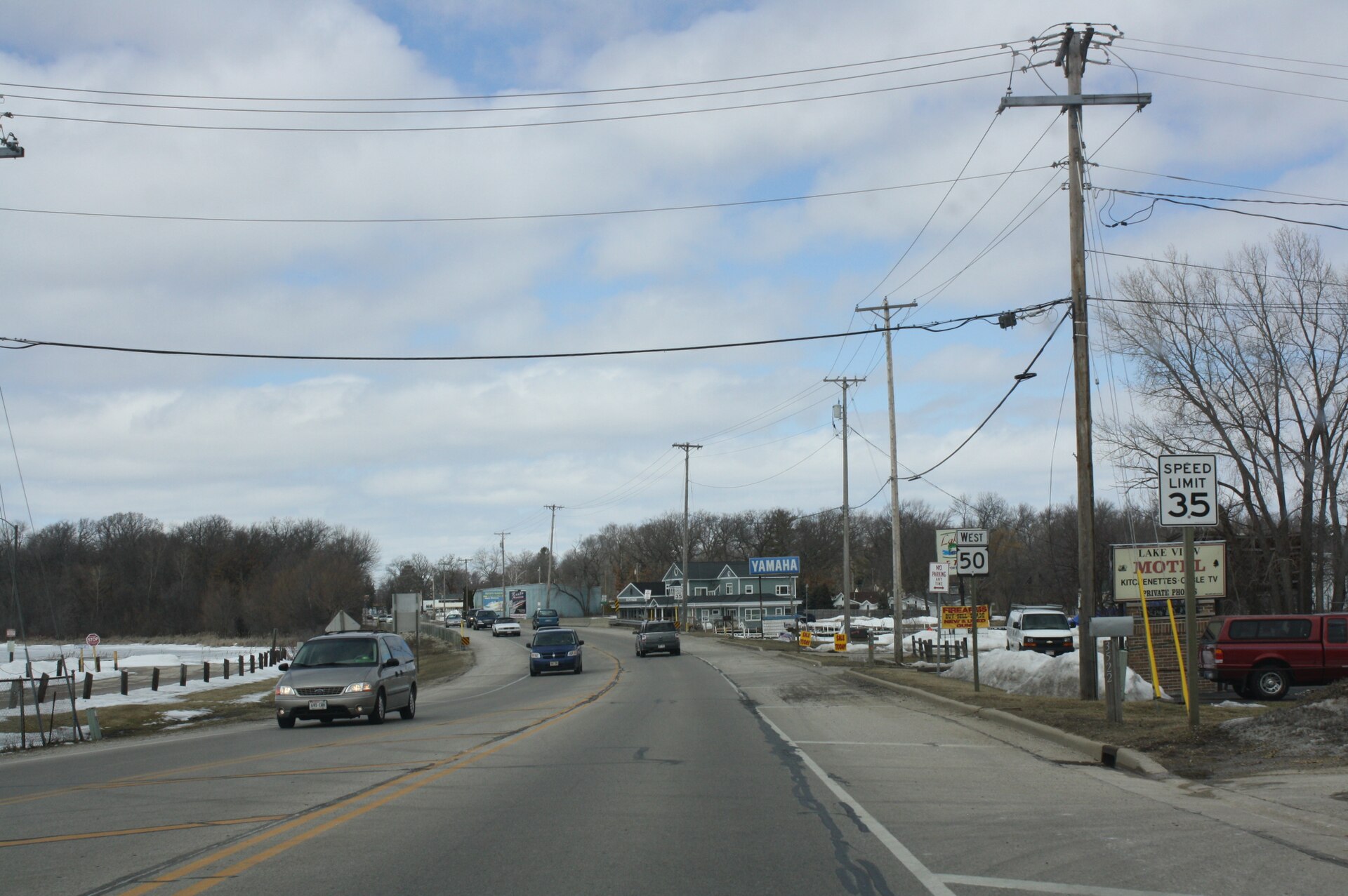 w:Delavan Lake, Wisconsin (the census designated place) from Wisconsin Highway 50. This file was uploaded with Commonist.