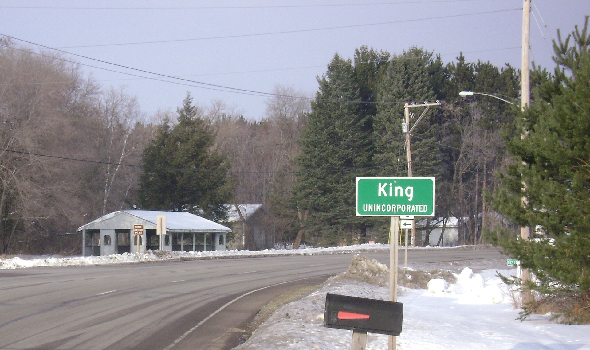 Street scene in King, Wisconsin