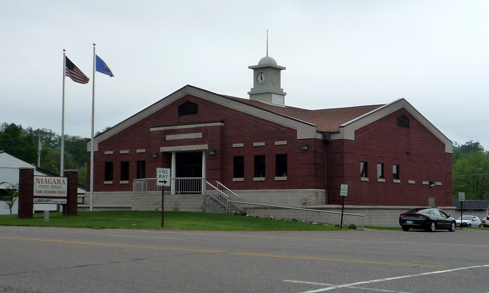 City hall in Niagara, Wisconsin