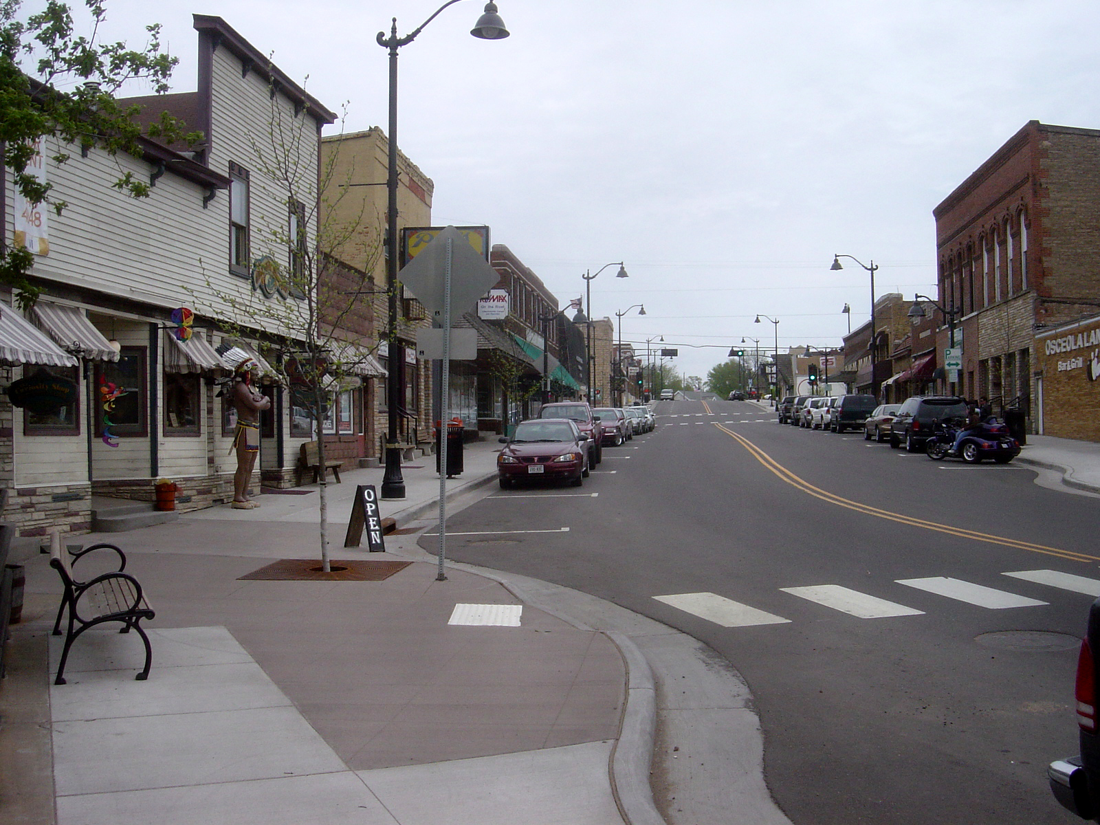 Downtown w:Osceola, Wisconsin.
