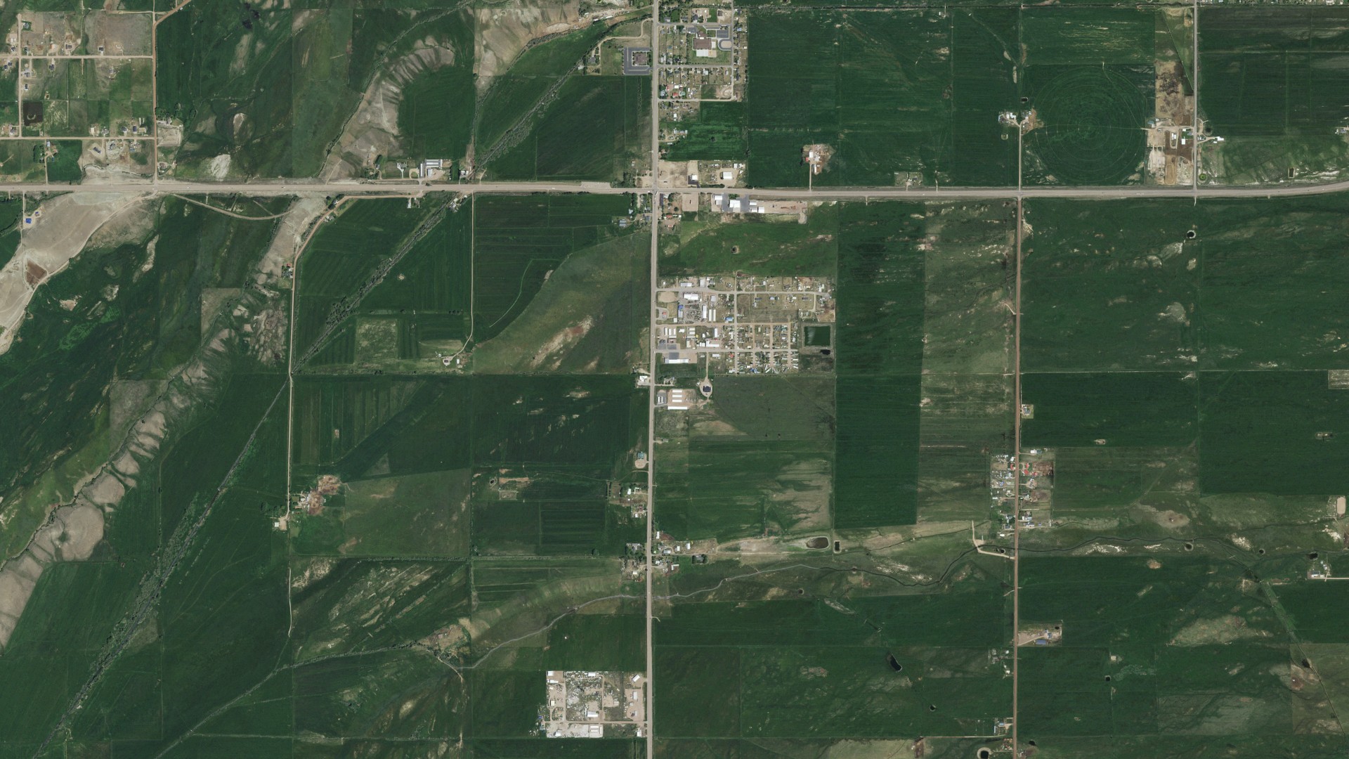Natural-color aerial photograph of land around Urie, Wyoming